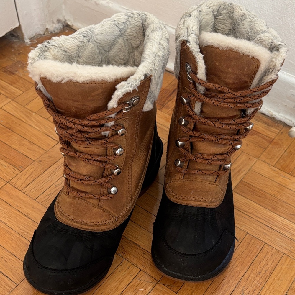 Sorel Tan and Black Winter Boots